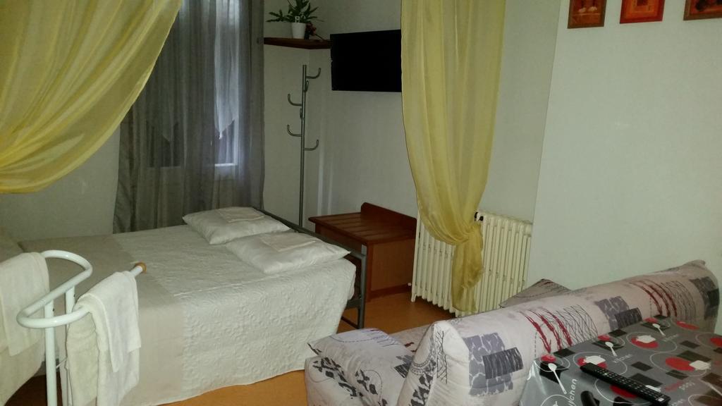 Hotel Des Touristes Pierrefitte-Nestalas Zewnętrze zdjęcie